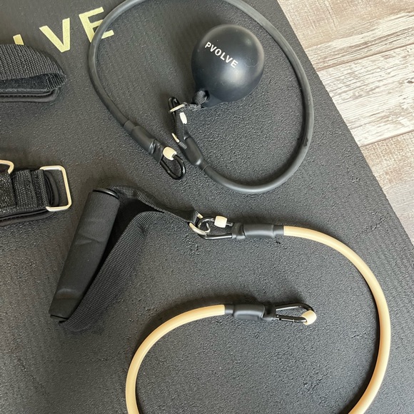 Pvolve Total Transformation Bundle - Picture 2 of 16